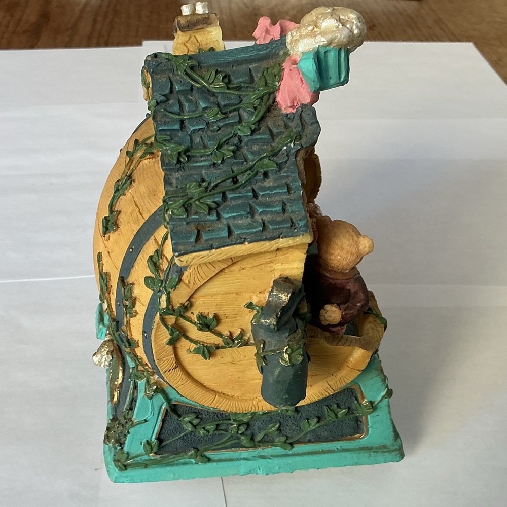 Dancing Bears Music Box, Resin - Picture 4 of 5